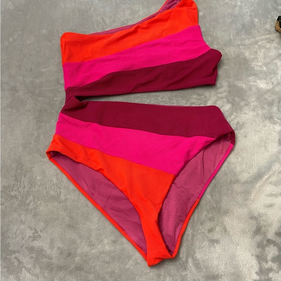 New! Beach Riot Joyce swimsuit be mine colorblock pink red 27906 - Picture 3 of 9